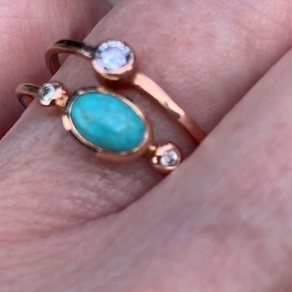 Beautiful 10k Rose Gold Turquoise Diamond Ring Set - Picture 3 of 8